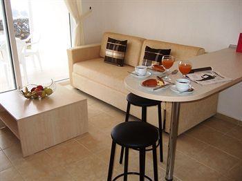 Flip Flops Meltemi Apartments Milas Екстериор снимка